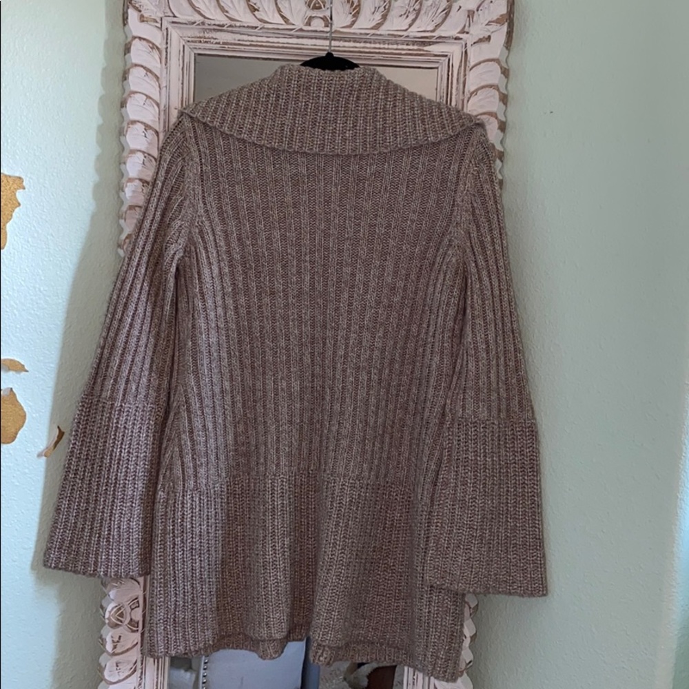 Cardigan - Picture 2 of 2